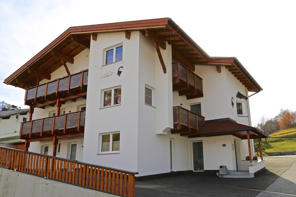 Ladis Living Apartment Exterior foto