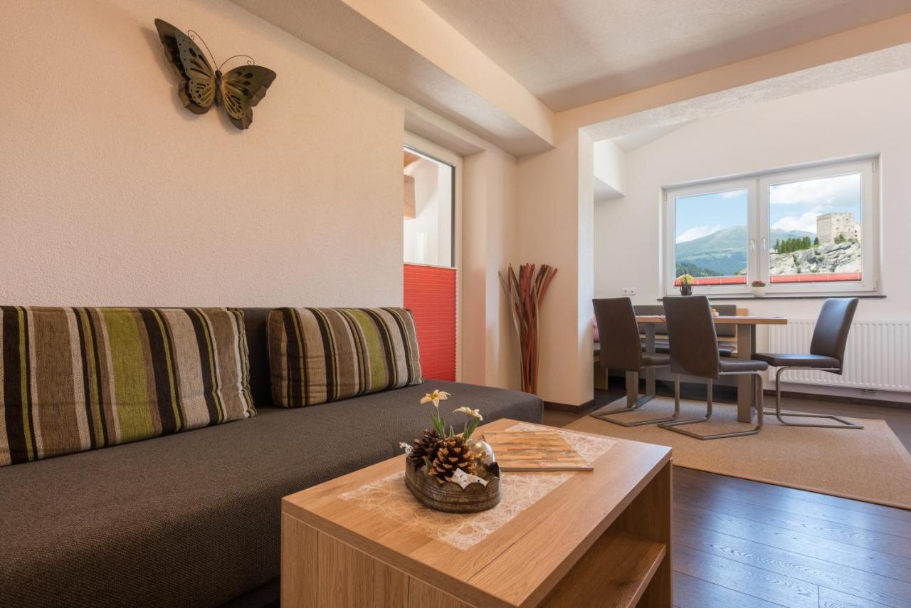 Ladis Living Apartment Exterior foto